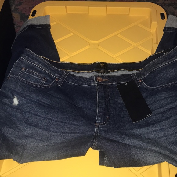 NWT Lee Riders Midrise Boyfriend Jean - Picture 6 of 8